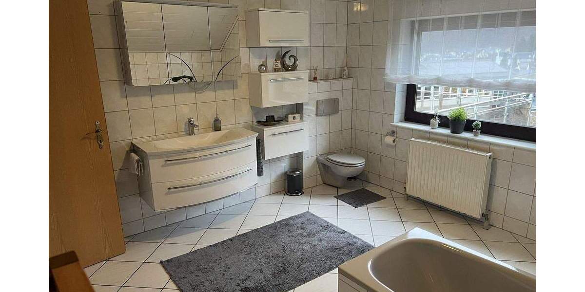 Einfamilienhaus Etzbach - 4 Zimmer, 140 m&sup2;, 420.000&euro; | Angebot:25797713