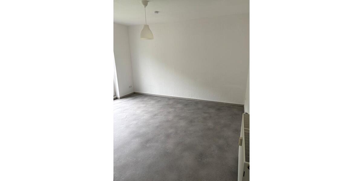 Etagenwohnung Gummersbach Berstig Süd - 1 Zimmer, 37 m&sup2;, 415&euro; | Angebot:27598067