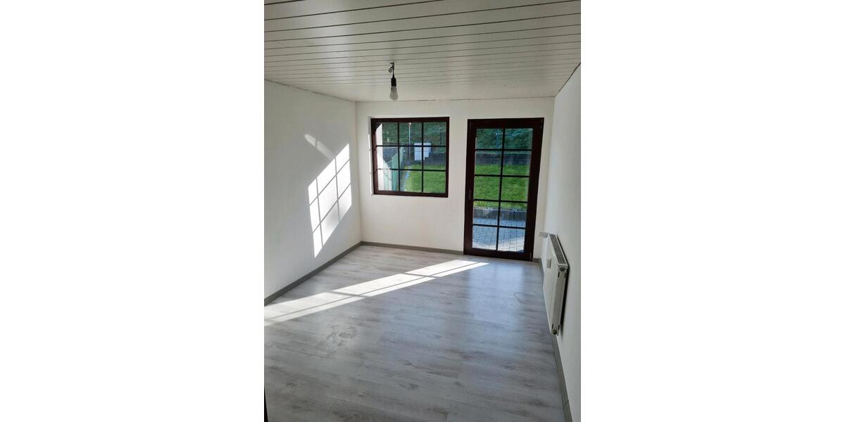 Erdgeschoßwohnung Wissen - 5 Zimmer, 140 m&sup2;, 850&euro; | Angebot:25991989