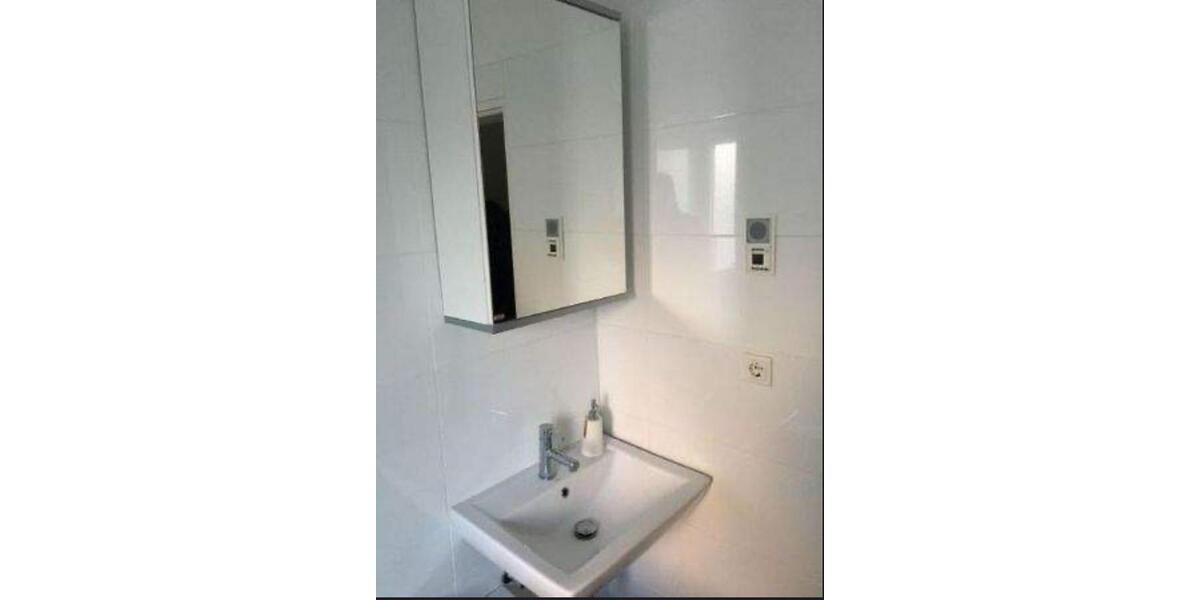 Dachgeschoßwohnung Breckerfeld - 1 Zimmer, 33 m&sup2;, 375&euro; | Angebot:25403021