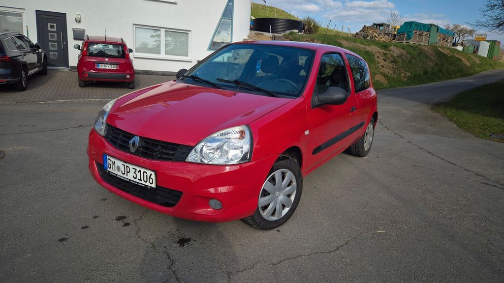 Renault Clio 127.970 km 1.999 &euro; Nümbrecht 51588