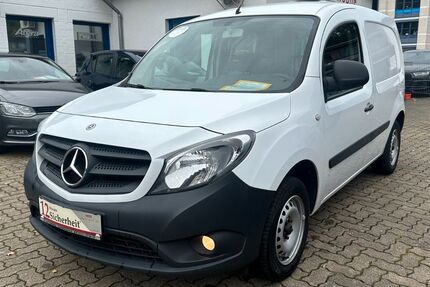 Mercedes-Benz Citan 142.000 km 8.749 &euro; Gummersbach (Zwischen Toom Markt und ATU) 51645