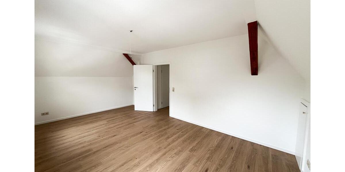 Dachgeschoßwohnung Wissen - 2 Zimmer, 91 m&sup2;, 800&euro; | Angebot:26544360