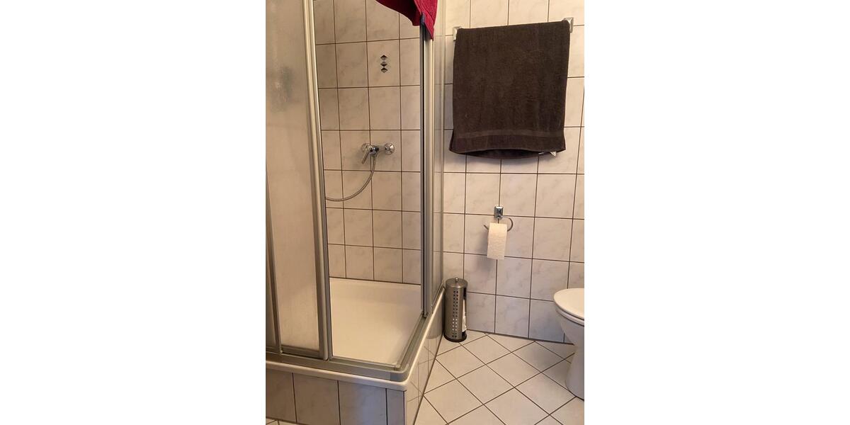 Dachgeschoßwohnung Radevormwald - 1 Zimmer, 23 m&sup2;, 445&euro; | Angebot:26035715