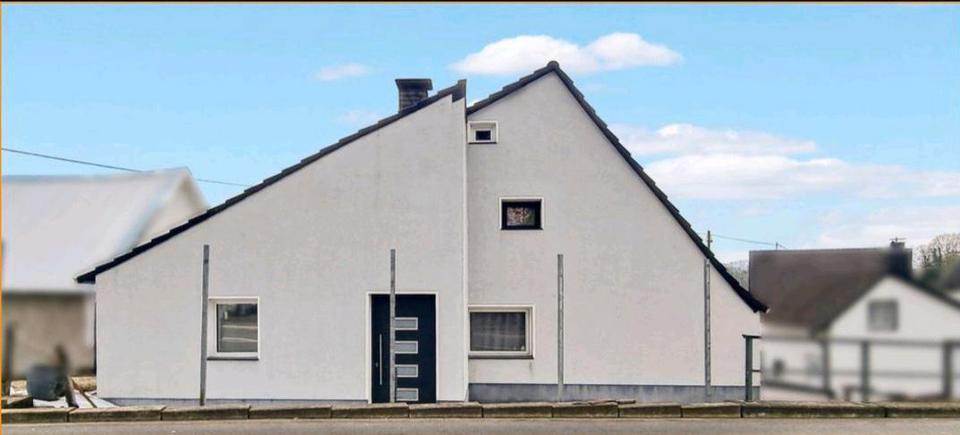 Reihenhaus Wiehl - 6 Zimmer, 150 m&sup2;, 180.000&euro; | Angebot:25882599