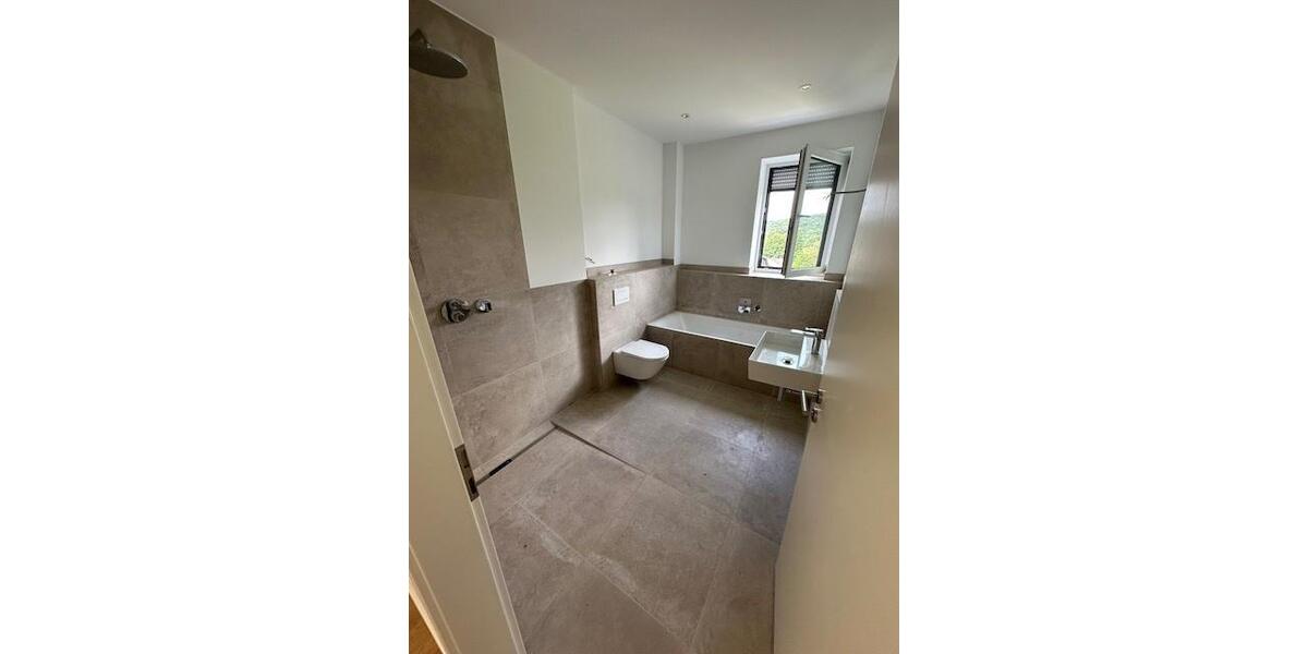 Einfamilienhaus Eitorf - 4.5 Zimmer, 210 m&sup2;, 2.700&euro; | Angebot:27596313
