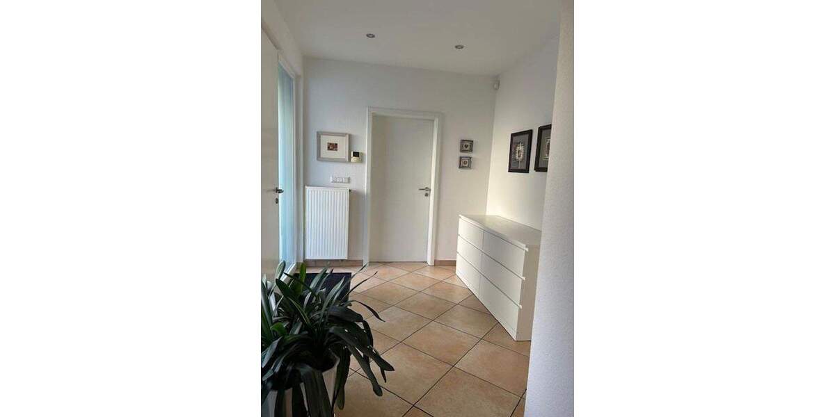 Einfamilienhaus Wiehl - 9 Zimmer, 250 m&sup2;, 679.000&euro; | Angebot:25654227