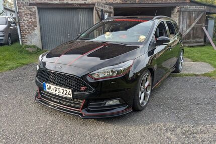 Ford Focus 109.000 km 17.900 &euro; Fürthen 57539