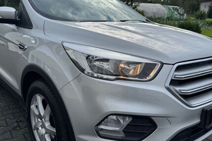 Ford Kuga 121.000 km 12.450 &euro; Drolshagen 57489