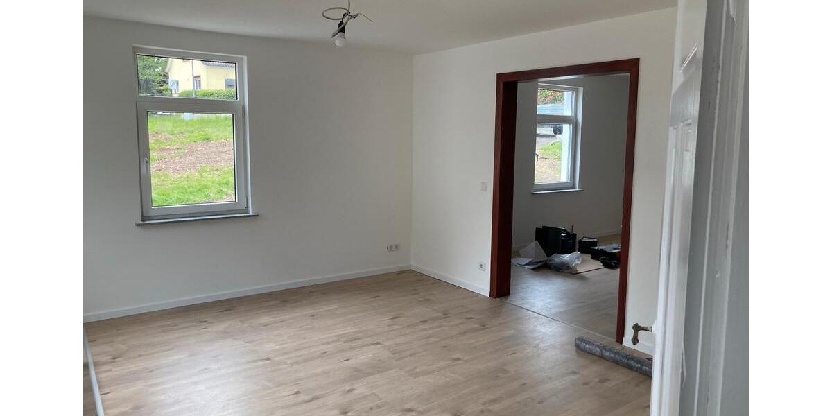 Einfamilienhaus Lindlar - 5 Zimmer, 130 m&sup2;, 1.350&euro; | Angebot:26617957