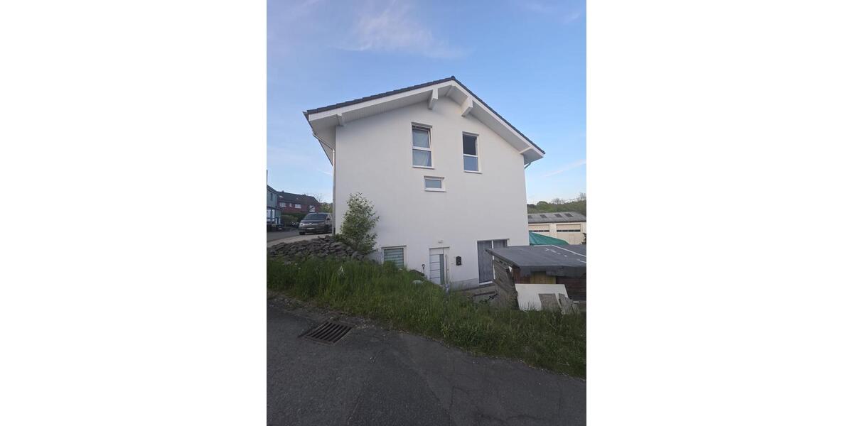 Maisonettenwohnung Nümbrecht - 4 Zimmer, 120 m&sup2;, 1.300&euro; | Angebot:27571786