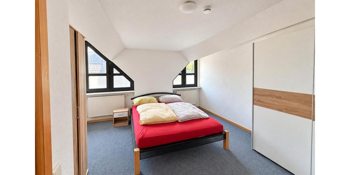 Dachgeschoßwohnung Attendorn - 2 Zimmer, 40 m&sup2;, 420&euro; | Angebot:27582582