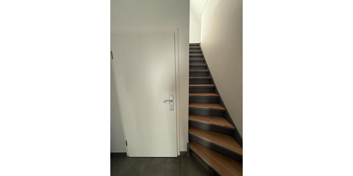 Dachgeschoßwohnung Engelskirchen - 4 Zimmer, 85 m&sup2;, 900&euro; | Angebot:27547849