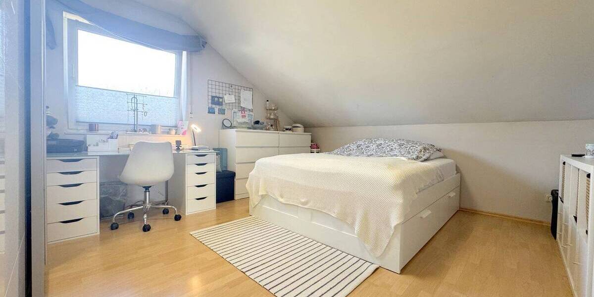 Etagenwohnung Ruppichteroth Schönenberg - 4 Zimmer, 134 m&sup2;, 339.000&euro; | Angebot:25739541