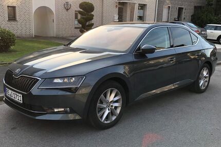 Skoda Superb 301.000 km 8.900 &euro; Gummersbach 51647