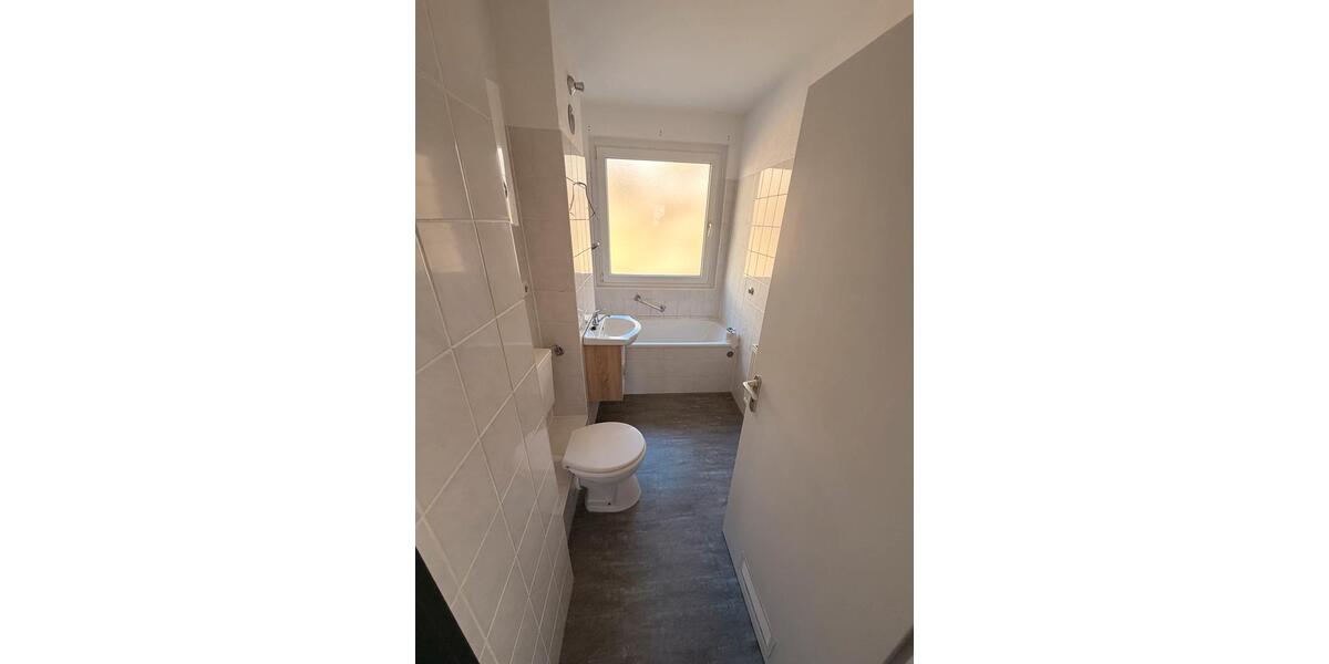 Etagenwohnung Werdohl - 3 Zimmer, 64 m&sup2;, 480&euro; | Angebot:25968678