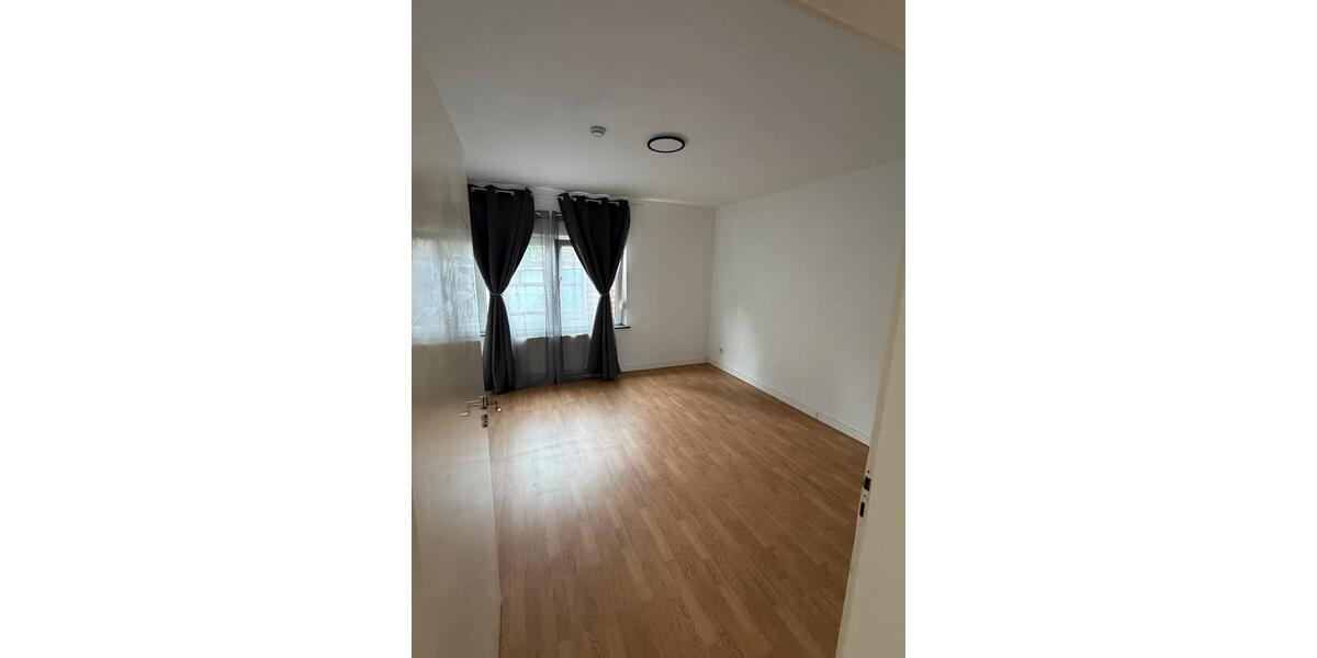 Erdgeschoßwohnung Plettenberg - 3 Zimmer, 69 m&sup2;, 480&euro; | Angebot:27549483