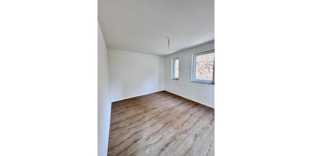 Etagenwohnung Gummersbach - 2 Zimmer, 73 m&sup2;, 900&euro; | Angebot:26132190