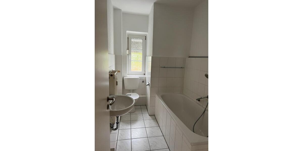 Erdgeschoßwohnung Meinerzhagen - 3 Zimmer, 70 m&sup2;, 830&euro; | Angebot:25269464