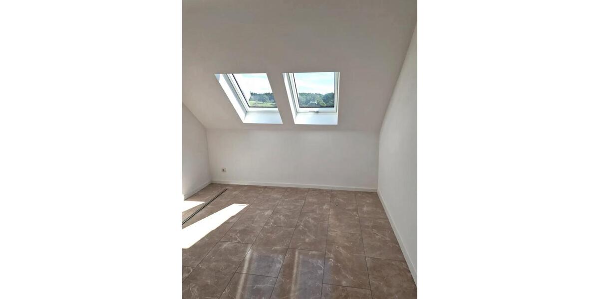 Einfamilienhaus Hückeswagen - 6 Zimmer, 300 m&sup2;, 719.000&euro; | Angebot:25992365