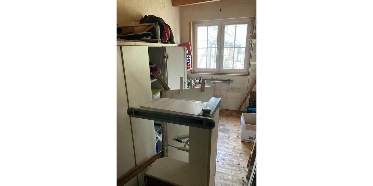 Doppelhaushälfte Olpe - 12 Zimmer, 200 m&sup2;, 950&euro; | Angebot:23580942