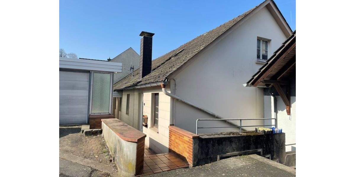 Etagenwohnung Wiehl Bielstein - 2 Zimmer, 85 m&sup2;, 690&euro; | Angebot:25747790