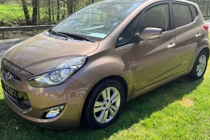 Hyundai ix20 73.156 km 7.499 &euro; Wissen 57537