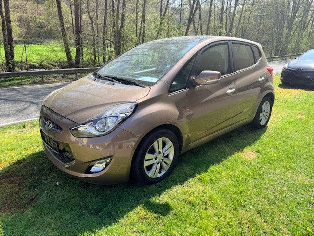 Hyundai ix20 73.156 km 7.499 &euro; Wissen 57537