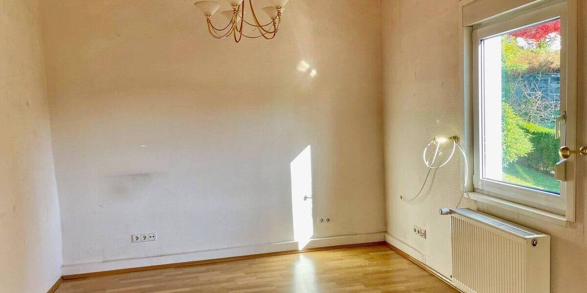 Mehrfamilienhaus, Wohnhaus Bergneustadt - 8 Zimmer, 176 m&sup2;, 260.000&euro; | Angebot:25691798