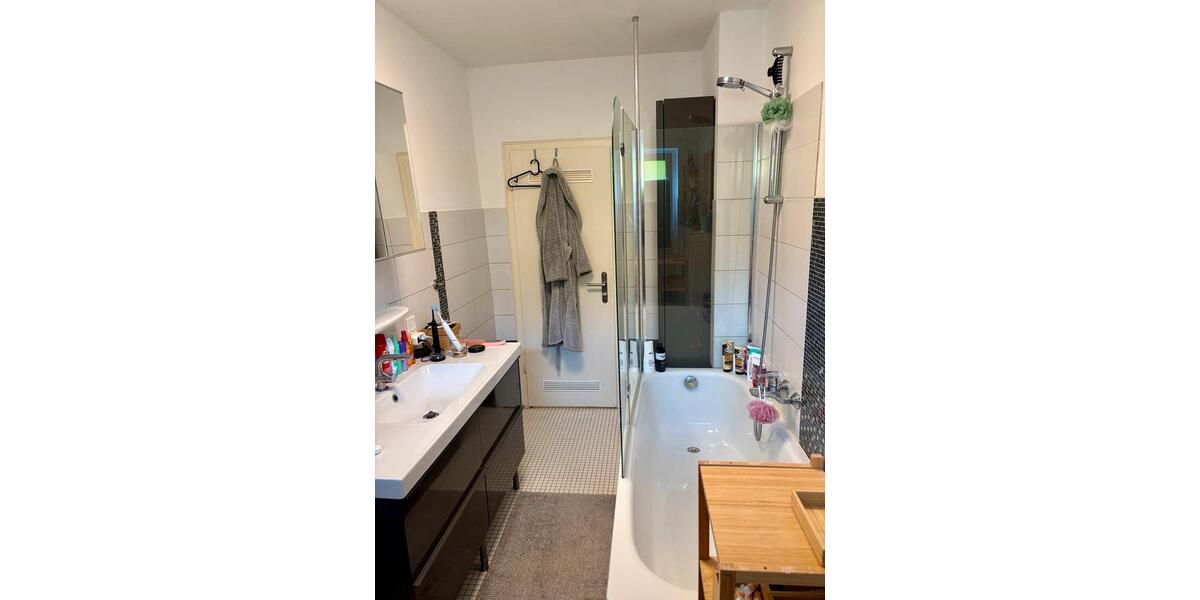 Hochparterre Engelskirchen - 3 Zimmer, 78 m&sup2;, 1.050&euro; | Angebot:25976786