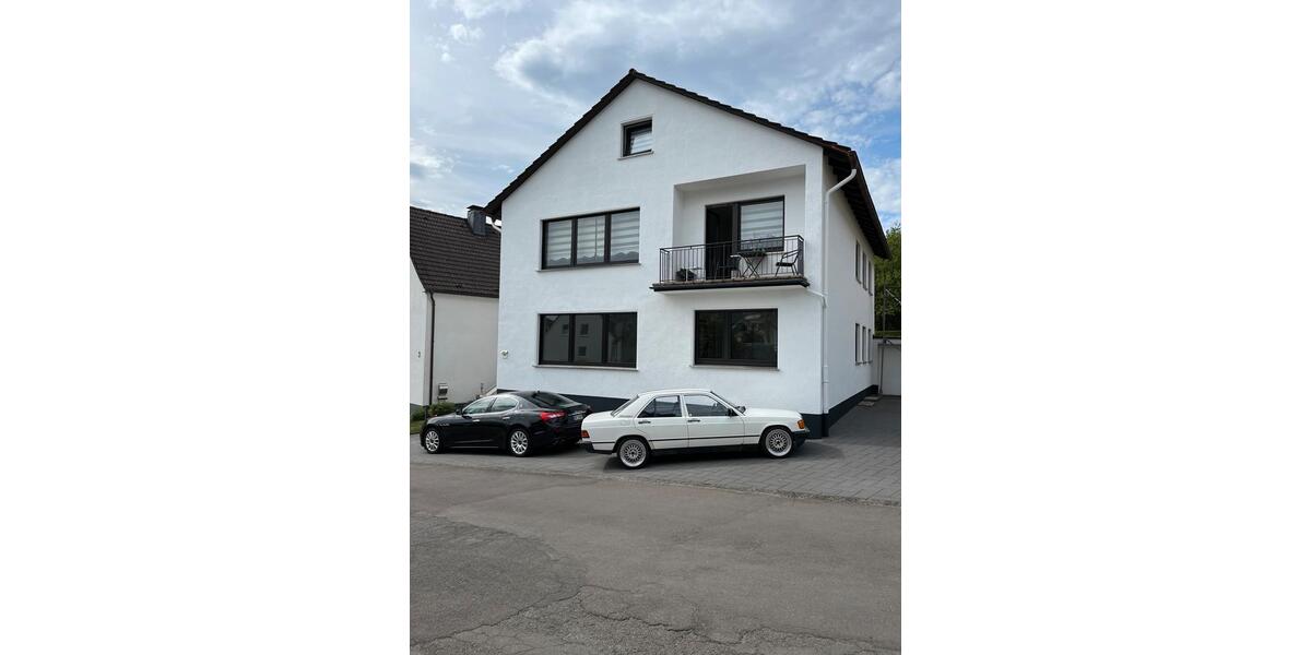 Erdgeschoßwohnung Attendorn - 3 Zimmer, 90 m&sup2;, 1.250&euro; | Angebot:27567727
