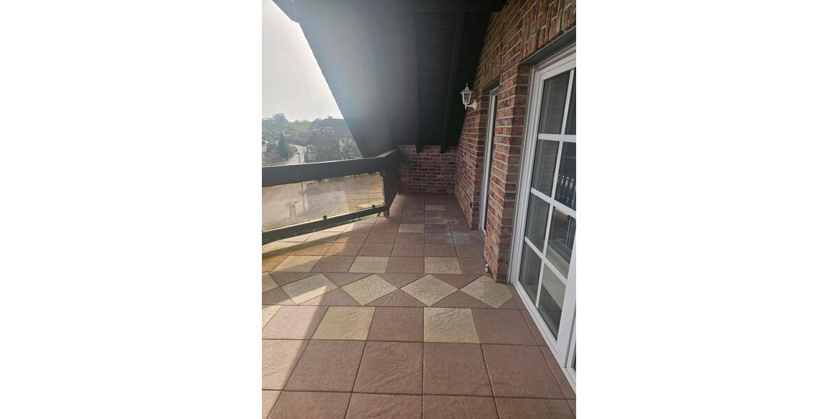 Dachgeschoßwohnung Windeck - 3 Zimmer, 85 m&sup2;, 980&euro; | Angebot:26044654