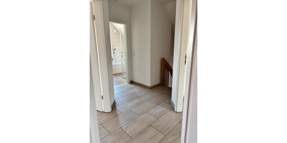 Einfamilienhaus Nümbrecht - 4 Zimmer, 107 m&sup2;, 1.700&euro; | Angebot:27614939