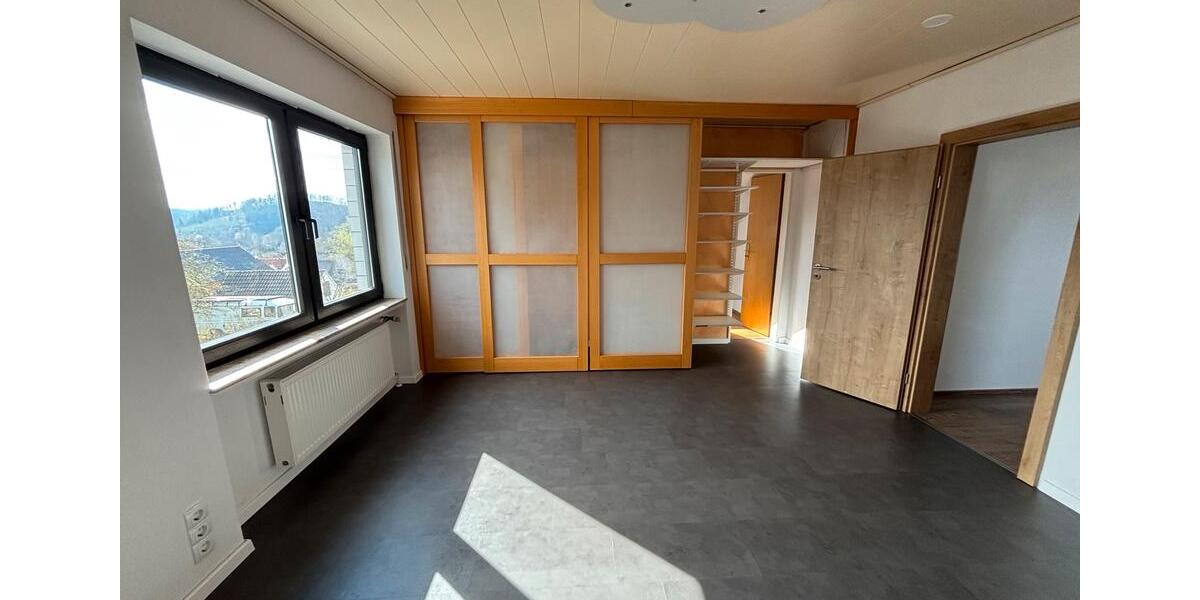 Einfamilienhaus Windeck - 4 Zimmer, 115 m&sup2;, 1.300&euro; | Angebot:25352182