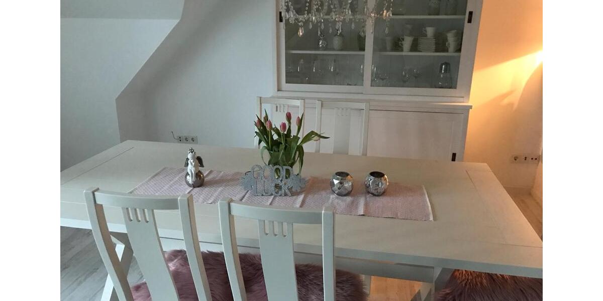 Dachgeschoßwohnung Gummersbach Berstig Süd - 4 Zimmer, 140 m&sup2;, 1.450&euro; | Angebot:25280154