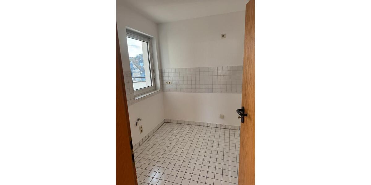 Dachgeschoßwohnung Reichshof - 2 Zimmer, 76 m&sup2;, 970&euro; | Angebot:25904641