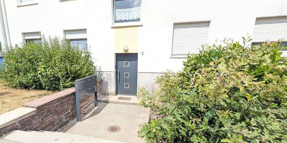 Etagenwohnung Lüdenscheid Staberg - 4 Zimmer, 85 m&sup2;, 550&euro; | Angebot:27122571