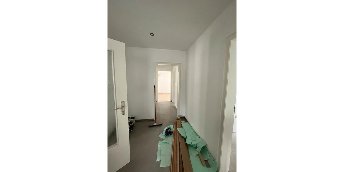 Erdgeschoßwohnung Attendorn - 3 Zimmer, 90 m&sup2;, 1.250&euro; | Angebot:27567727