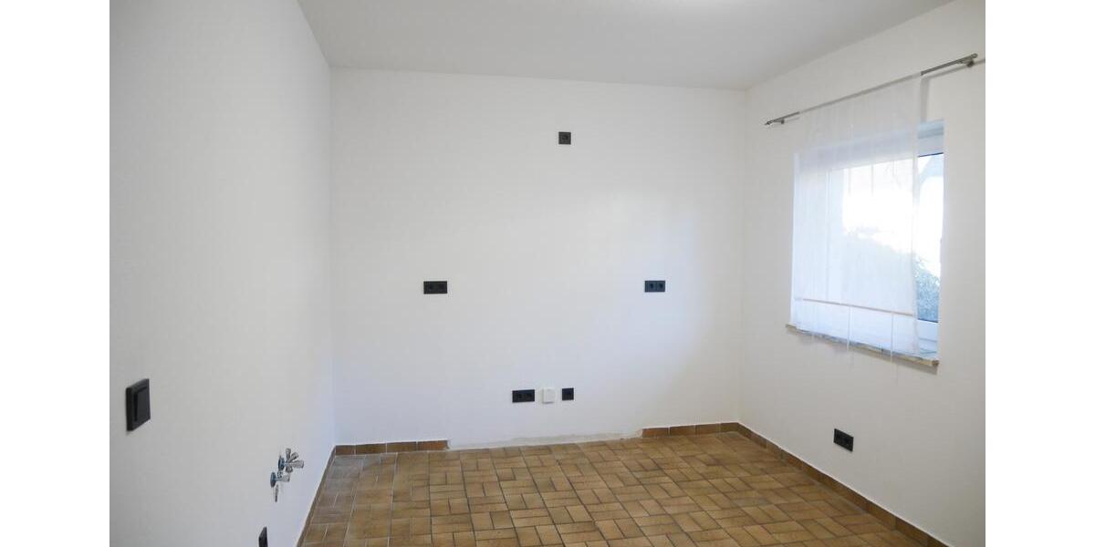 Etagenwohnung Engelskirchen - 2 Zimmer, 77 m&sup2;, 750&euro; | Angebot:25871610