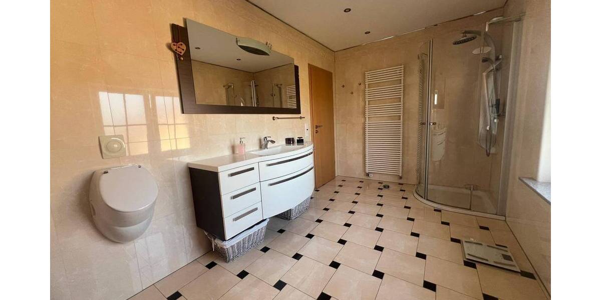 Einfamilienhaus Ruppichteroth - 5 Zimmer, 166 m&sup2;, 560.000&euro; | Angebot:25690092