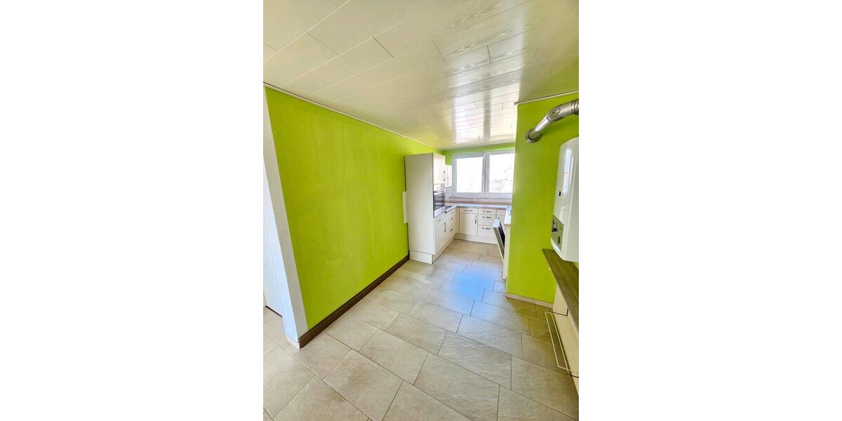 Etagenwohnung Bergneustadt - 3 Zimmer, 77 m&sup2;, 700&euro; | Angebot:25901566