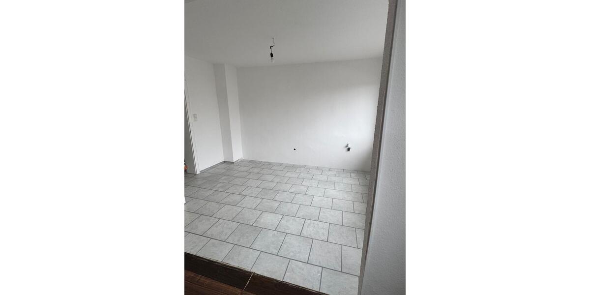 Etagenwohnung Halver - 2 Zimmer, 56 m&sup2;, 450&euro; | Angebot:25157168