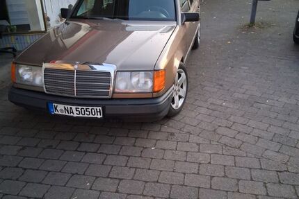 Mercedes-Benz 230 236.000 km 3.200 &euro; Gummersbach 51643