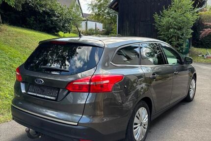 Ford Focus 99.870 km 8.900 &euro; Overath 51491