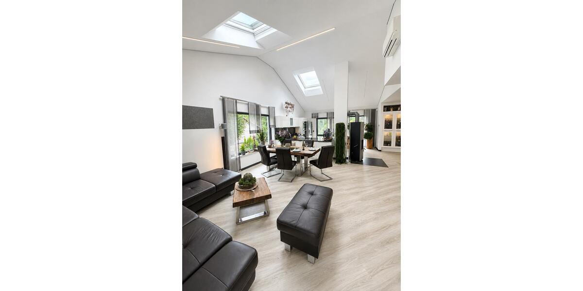 Einfamilienhaus Nümbrecht - 12 Zimmer, 250 m&sup2;, 735.000&euro; | Angebot:27245540