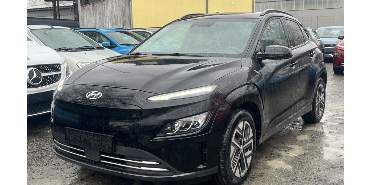 Hyundai KONA 28.014 km 18.500 &euro; Eitorf 53783