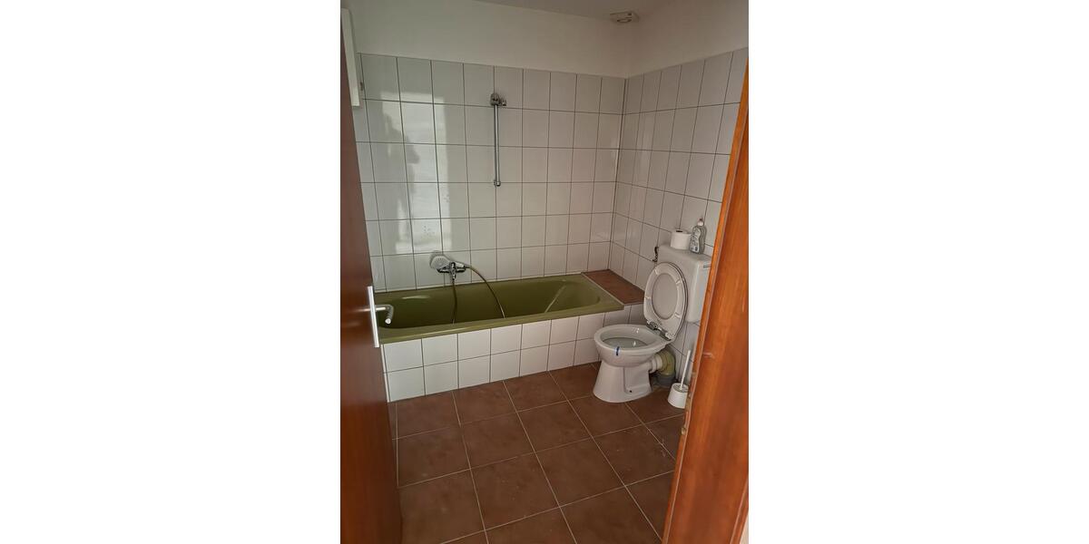 Etagenwohnung Waldbröl - 3 Zimmer, 82 m&sup2;, 700&euro; | Angebot:25764263