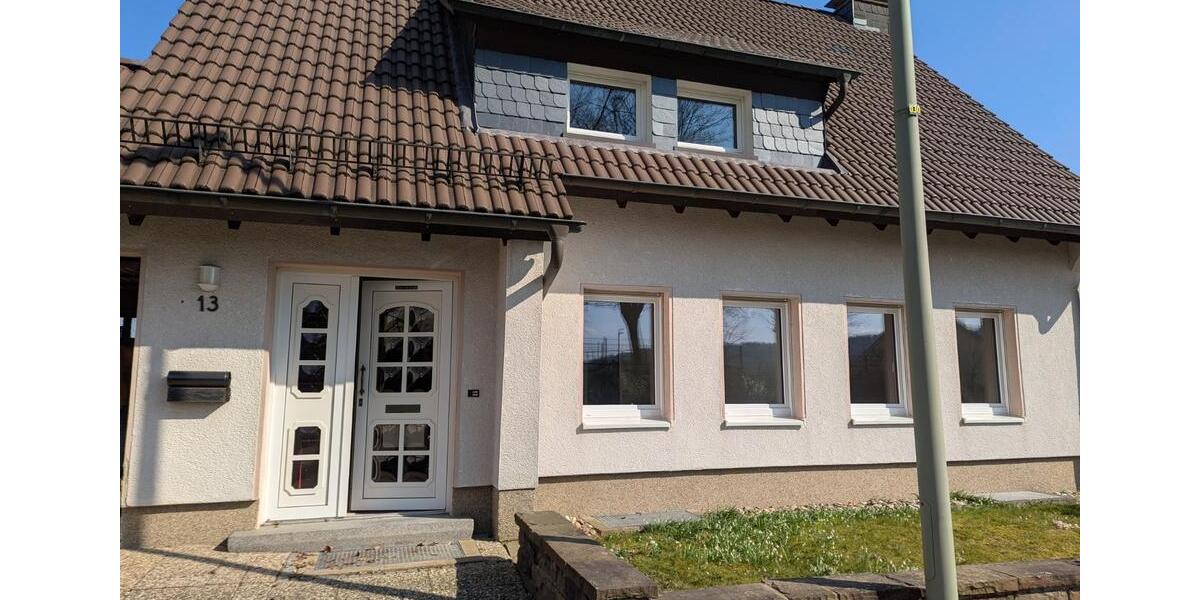 Dachgeschoßwohnung Gummersbach Berstig Süd - 3 Zimmer, 70 m&sup2;, 900&euro; | Angebot:24817253
