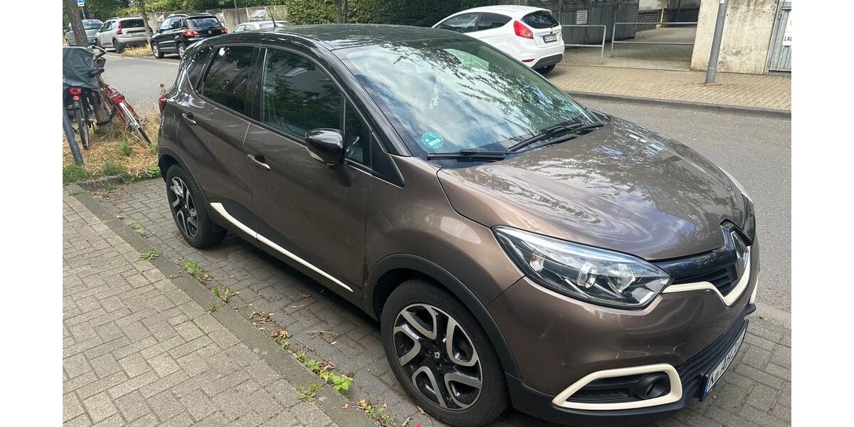 Renault Captur 105.000 km 7.200 &euro; Köln 50589