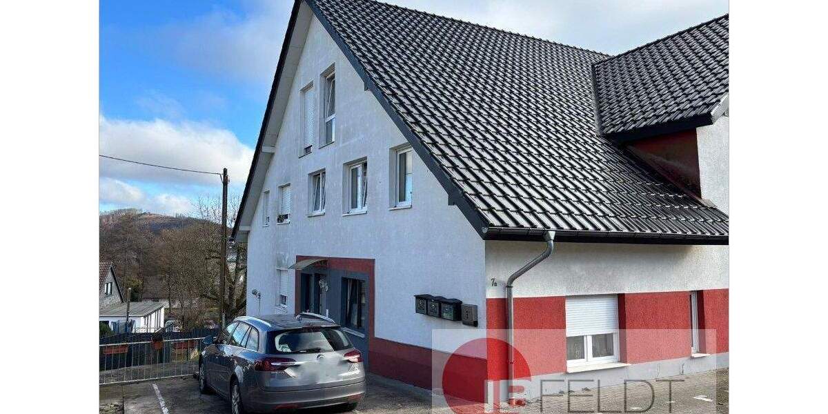 Etagenwohnung Gummersbach / Bernberg Bernberg - 5 Zimmer, 158 m&sup2;, 130.000&euro; | Angebot:25696102